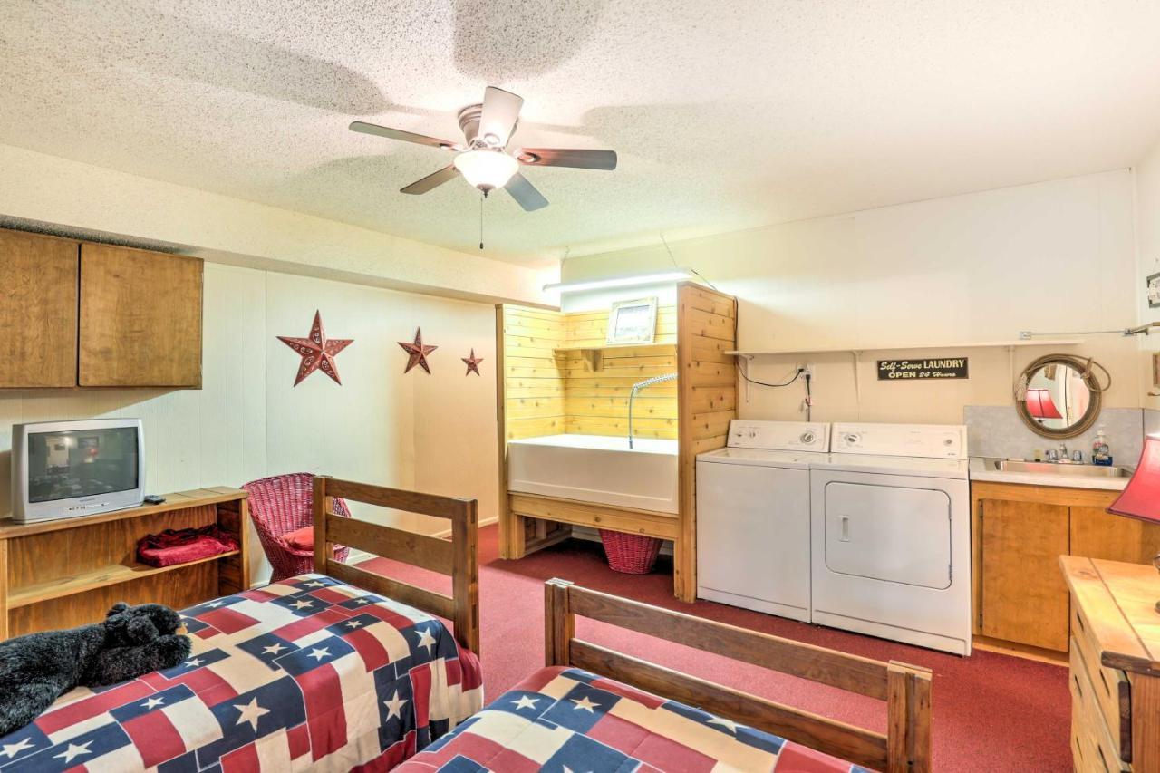 A-Frame Ruidoso Retreat With Deck, Grill And Views!ヴィラ エクステリア 写真